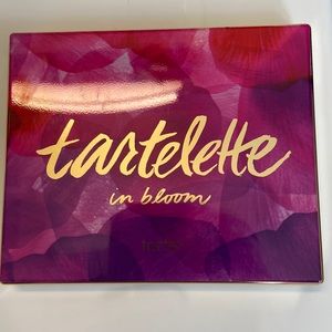 Tartelette in bloom clay eyeshadow palette